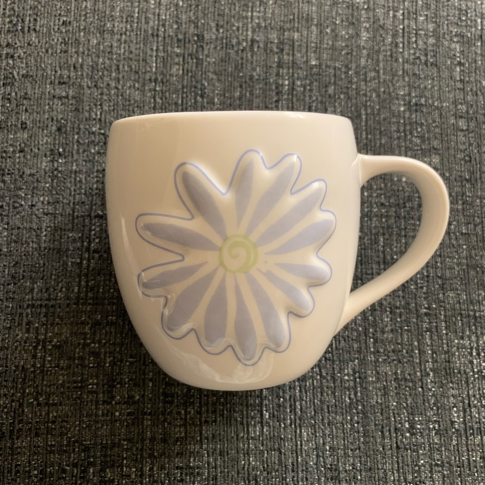 EUC Starbucks 2006 Lavender 3D Embossed Floral Mug